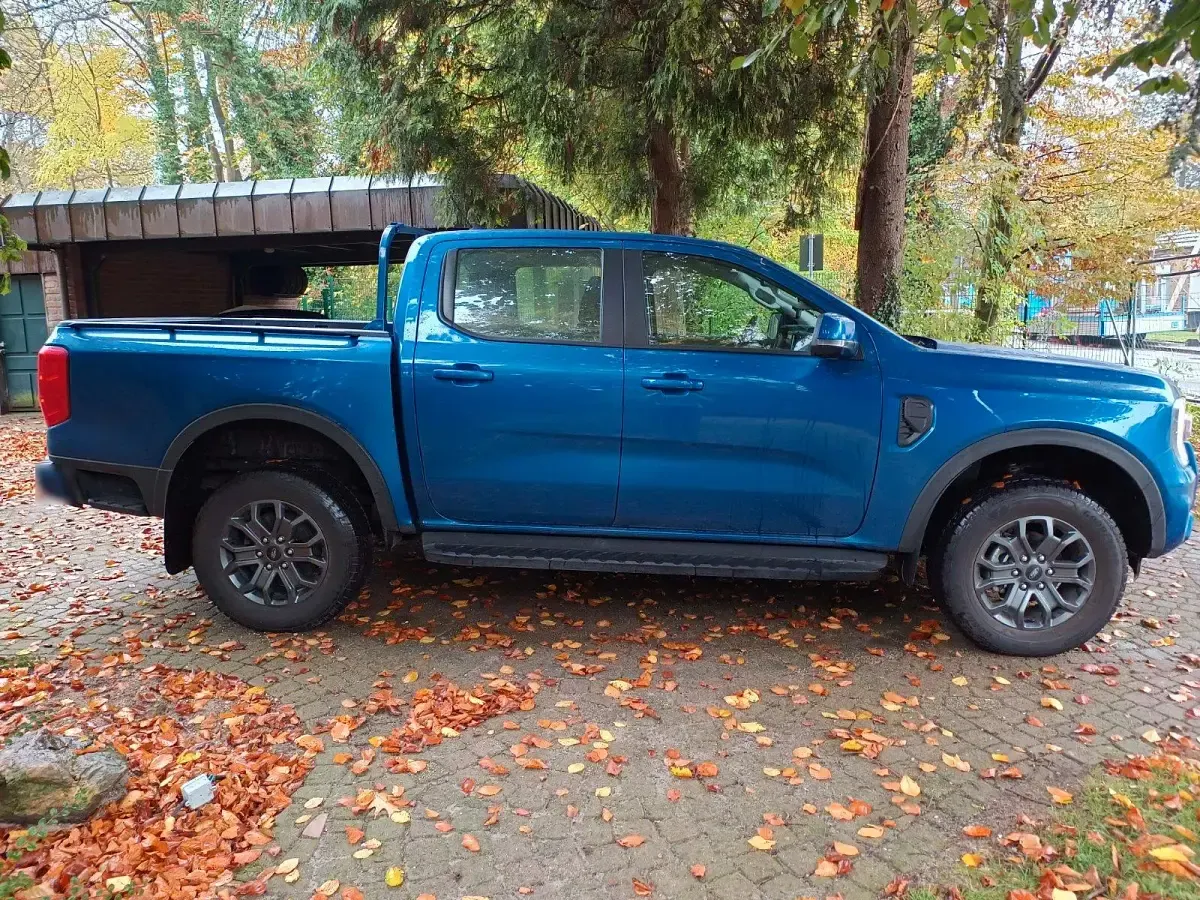 Gebraucht Ford Ranger XLT 170 PS (125 kW) 2023 Blau Pickup
