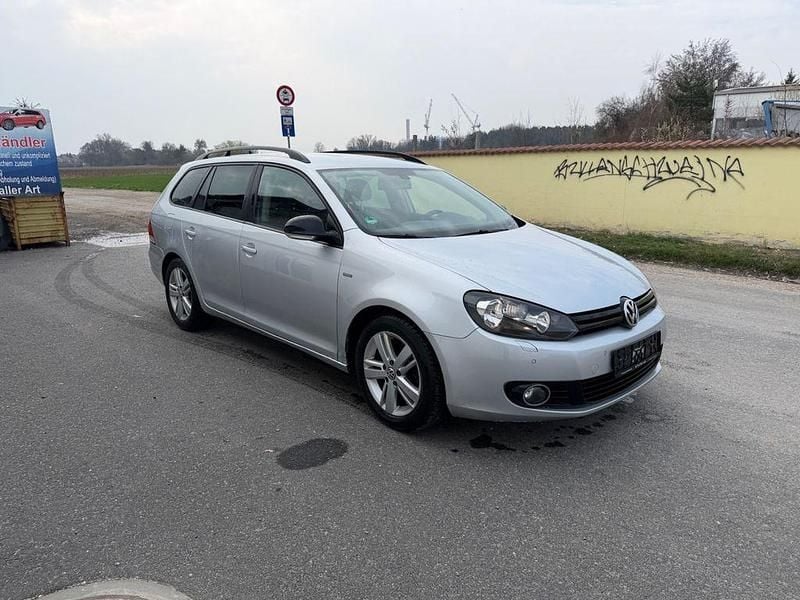 Gebraucht VW Golf VI Match 140 PS (102 kW) 2012 Silber Kleinwagen