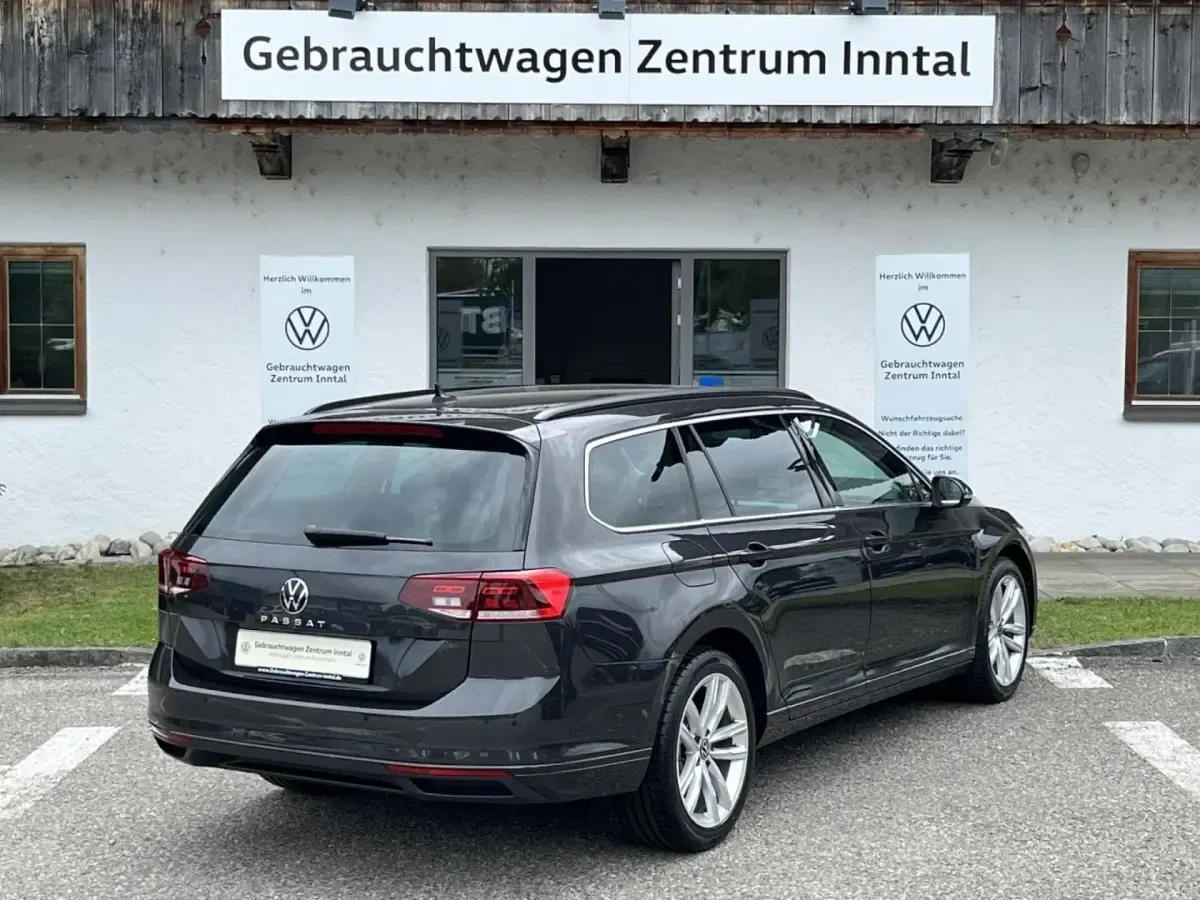 Gebraucht VW Passat Business 200 PS (147 kW) 2024 Grau Kombi
