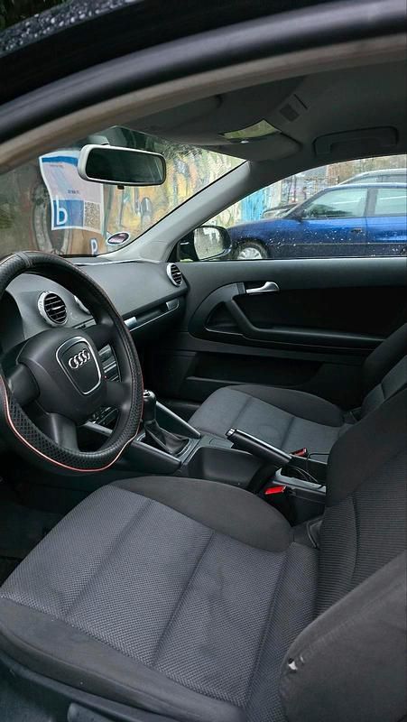 Gebraucht Audi A3 Cabriolet 102 PS (75 kW) 2010 Schwarz Cabrio
