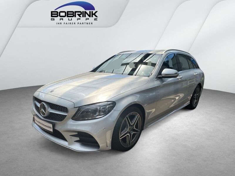 Silber Gebraucht 2021 Mercedes C180 AMG line Limousine | 29.990 € (Fairer Preis) - Bild 1/4