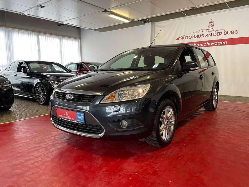 Gebraucht Ford Focus Ghia 101 PS (74 kW) 2009 Grau Kombi