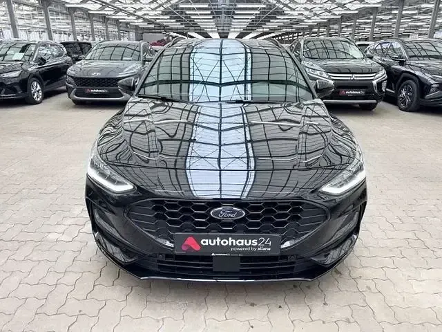 Gebraucht Ford Focus ST-Line 116 PS (85 kW) 2023 Schwarz Kombi