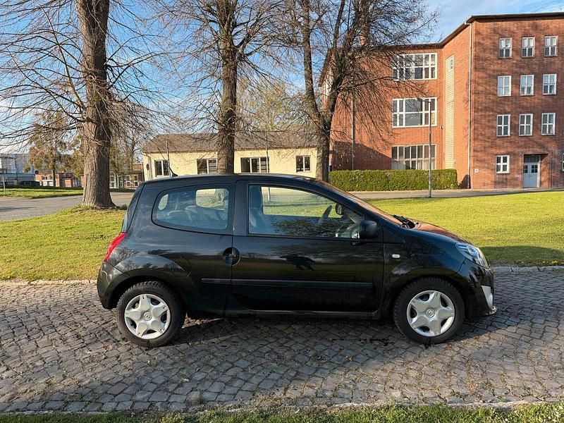 Second-hand Renault Twingo 75 CP (55 kW) 2010 Negru Hatchback