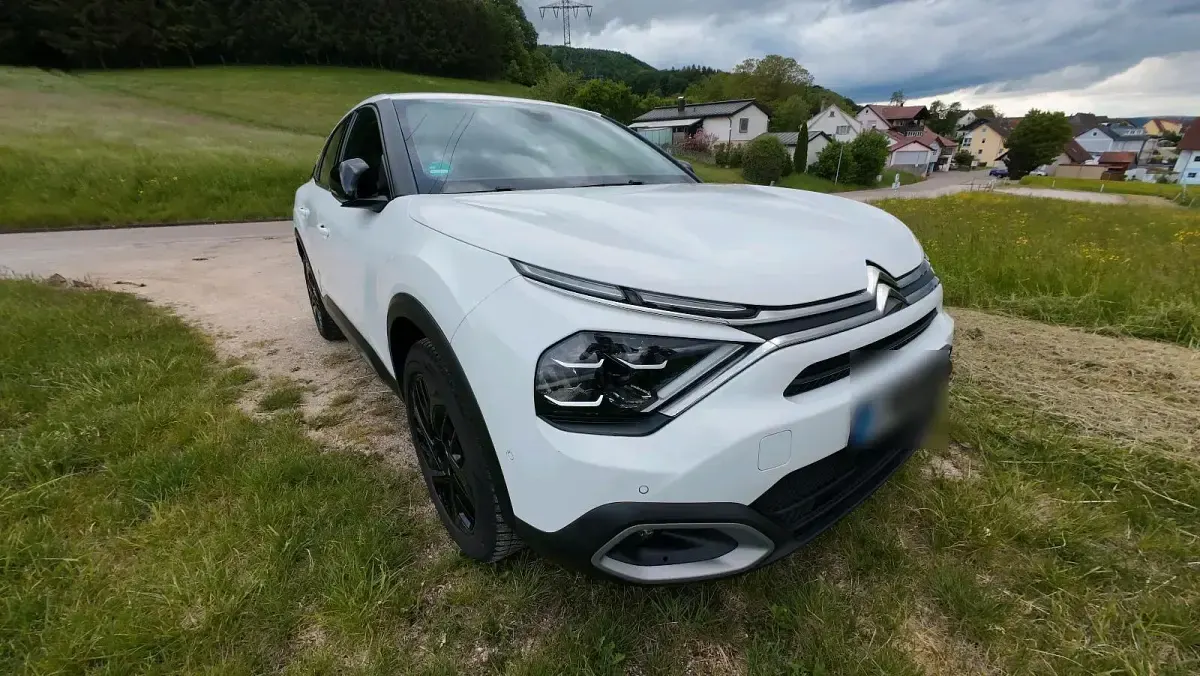 Gebraucht Citroën C4 PureTech 130 PS (95 kW) 2021 Weiß Limousine