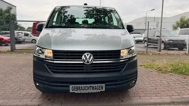 Gebraucht VW Caravelle 150 PS (110 kW) 2022 Silber Van