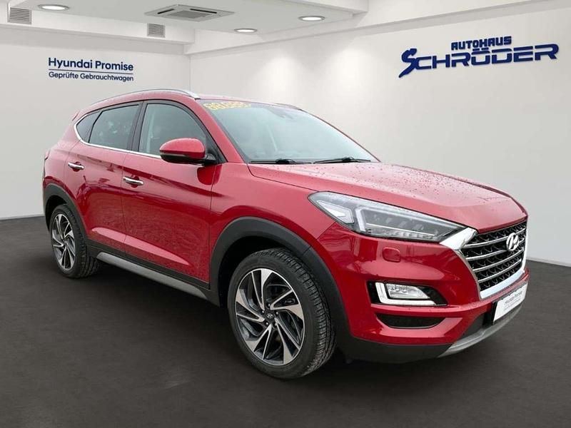 Gebraucht Hyundai Tucson Premium 136 PS (100 kW) 2019 Fiery red / met SUV