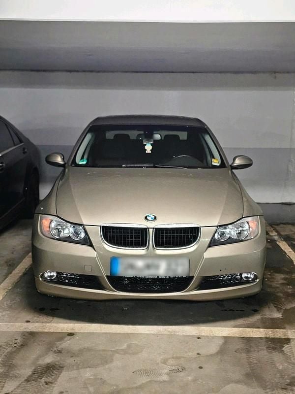 Gebraucht BMW 318 143 PS (105 kW) 2008 Andere farben Limousine