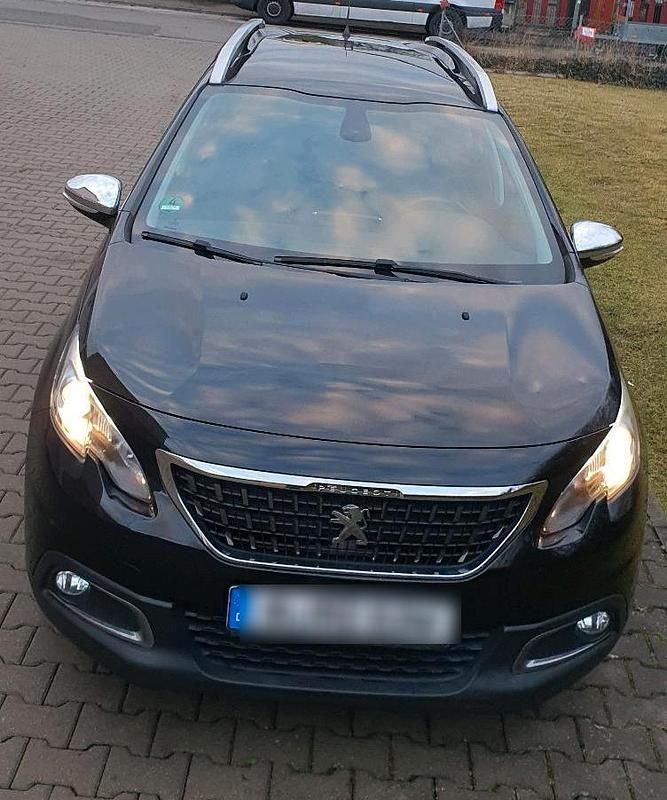 Gebraucht Peugeot 2008 Access 82 PS (60 kW) 2017 Schwarz SUV