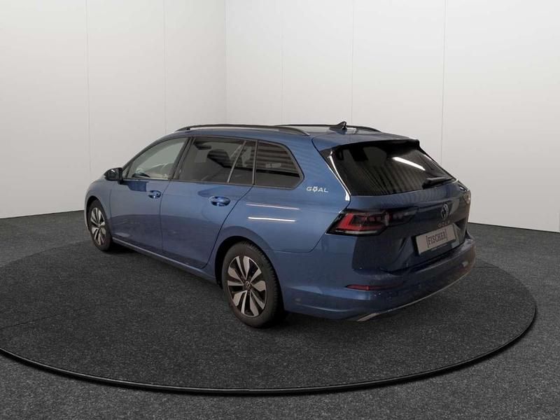Gebraucht VW Golf VIII Goal 150 PS (110 kW) 2025 Anemonenblau metallic Kombi