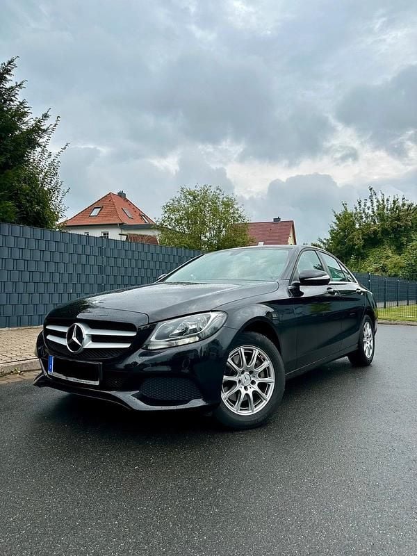 Gebraucht Mercedes C200 184 PS (135 kW) 2015 Schwarz Limousine