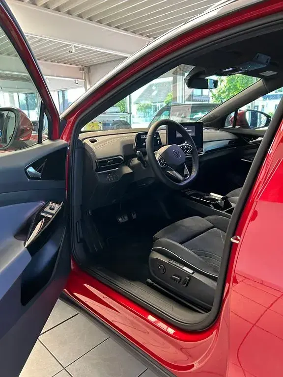 Gebraucht VW ID.4 Pro 210 kW (286 PS) 2025 Rot SUV