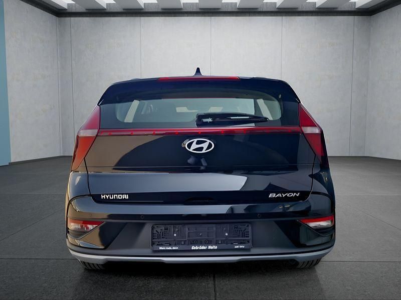 Neu Hyundai Bayon 101 PS (74 kW) 2025 Schwarz SUV