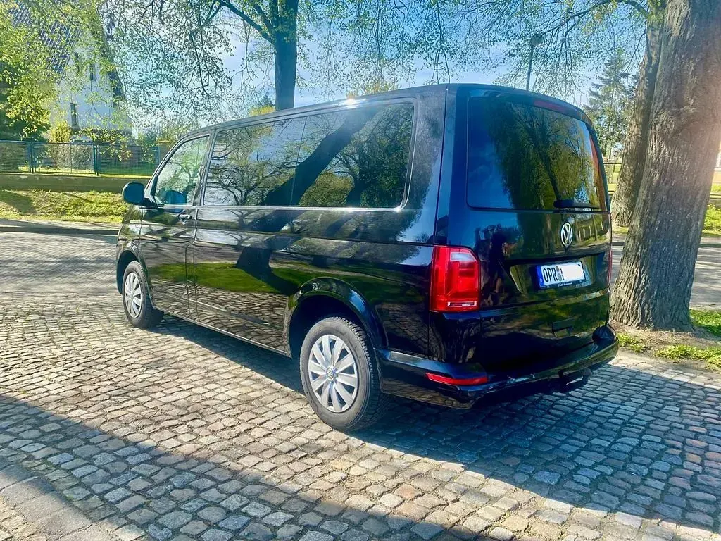Używany VW T6 150 KM (110 kW) 2016 Czarny Van
