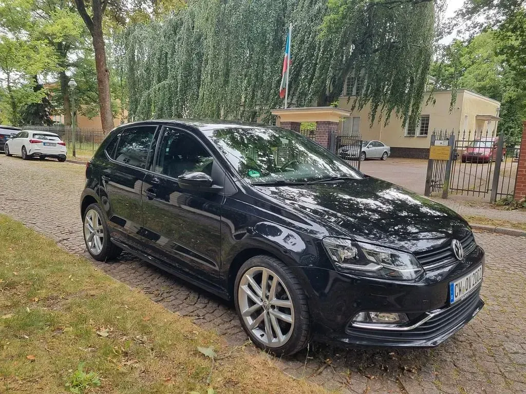 Gebraucht VW Polo Highline 110 PS (80 kW) 2016 Schwarz Limousine