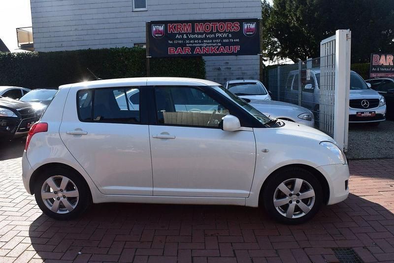 Gebraucht Suzuki Swift 92 PS (67 kW) 2008 Weiß Kleinwagen