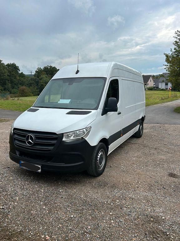 Weiß Gebraucht 2021 Mercedes Sprinter Van | 15.000 € (Etwas zu teuer) - Bild 1/4