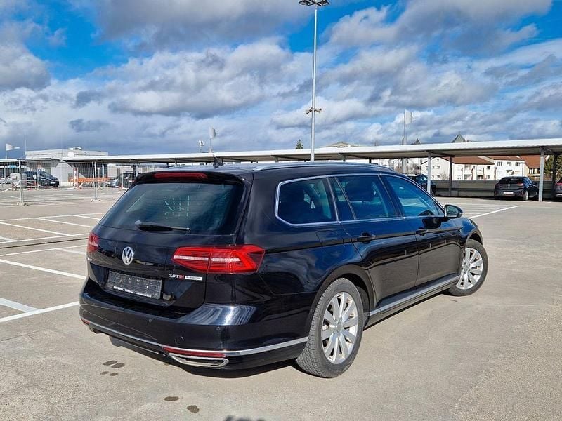 Gebraucht VW Passat Highline 190 PS (139 kW) 2017 Schwarz Kombi