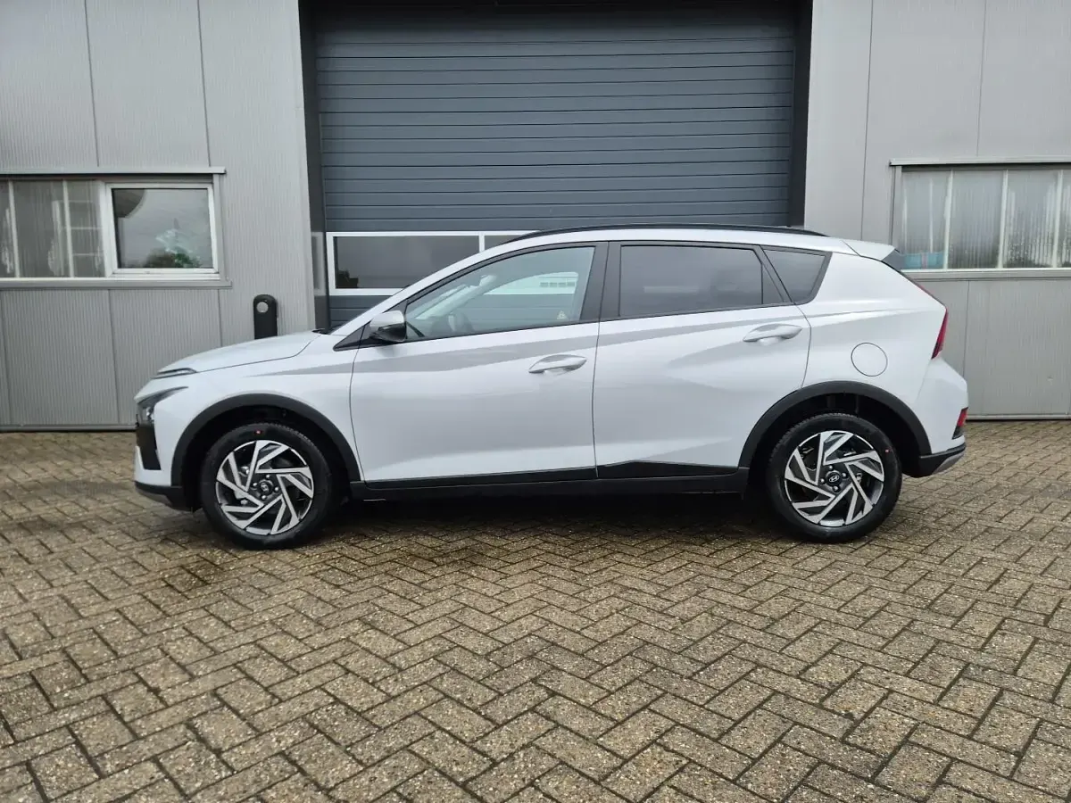 Neu Hyundai Bayon Trend 90 PS (66 kW) 2026 Lumen grey SUV