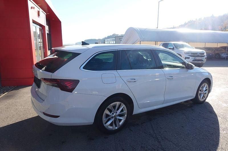 Second-hand Skoda Octavia Style 150 CP (110 kW) 2020 Alb Break