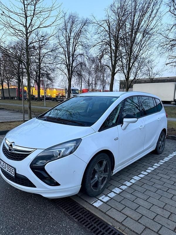 Gebraucht Opel Zafira 150 PS (110 kW) 2012 Weiß Van / Kleinbus