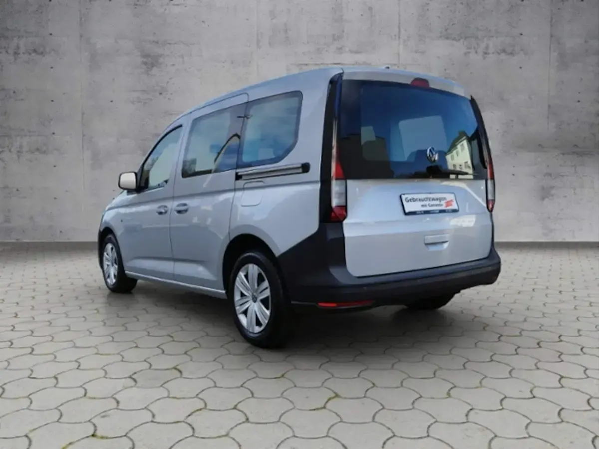 Gebraucht VW Caddy Basis 102 PS (75 kW) 2021 Reflexsilber metallic Van / Kleinbus