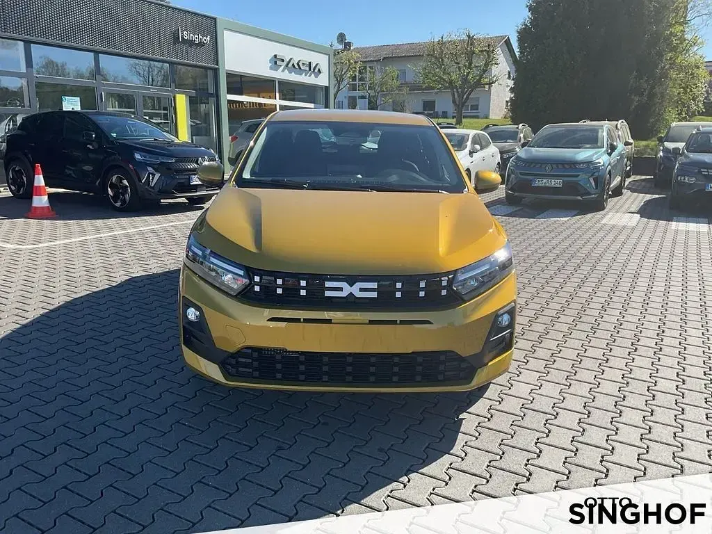 Neu Dacia Sandero Expression 101 PS (74 kW) 2026 Gelb Limousine