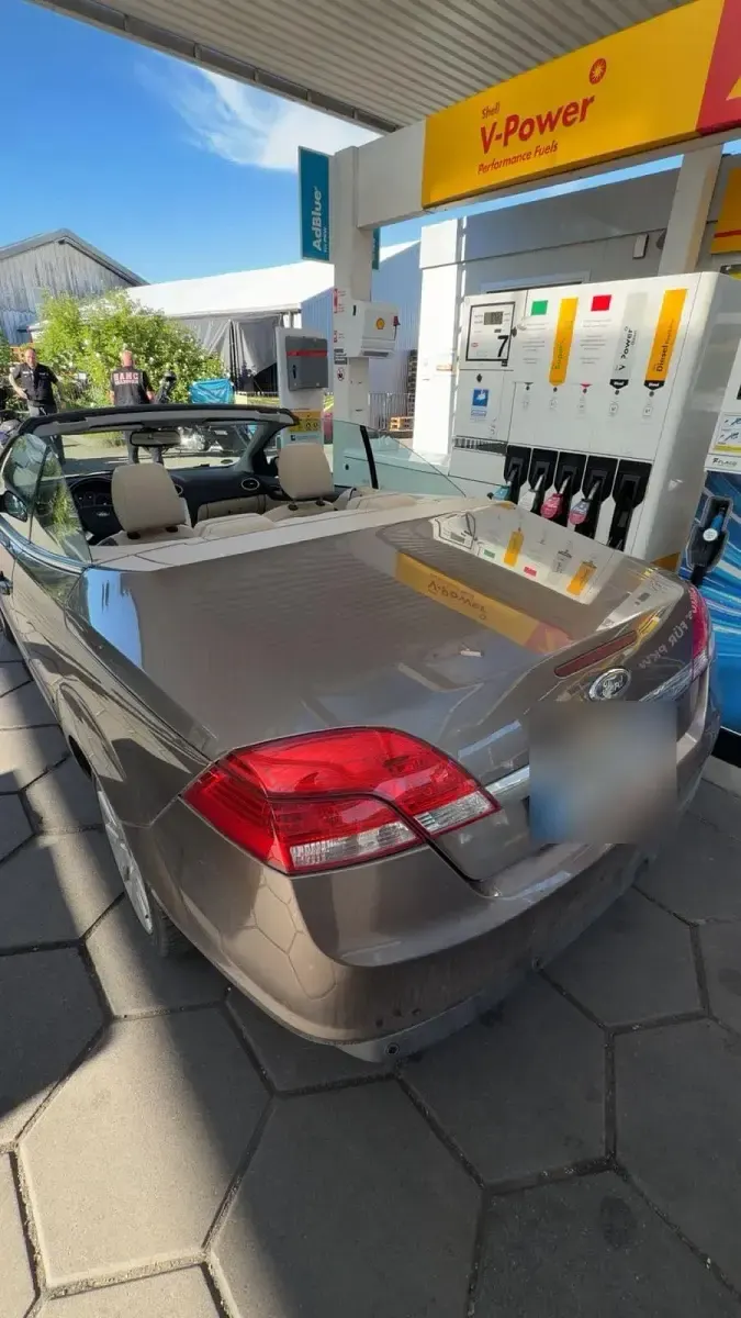 Gebraucht Ford Focus Cabriolet 136 PS (100 kW) 2008 Gold Cabrio