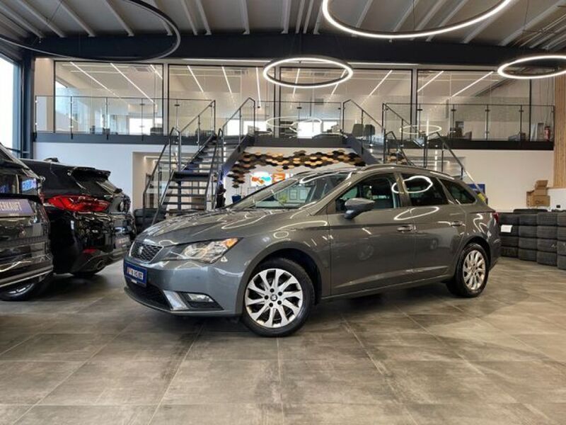 Grau Gebraucht 2015 Seat Leon ST Style Kombi | 6.299 € (Fairer Preis) - Bild 1/4