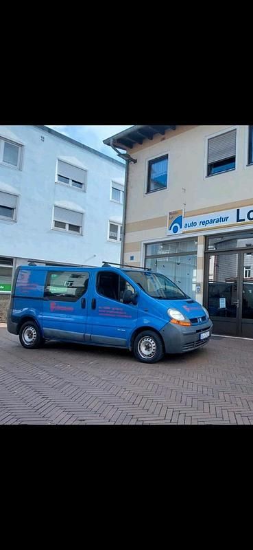 Gebraucht Renault Trafic 100 PS (73 kW) 2004 Blau Van / Kleinbus