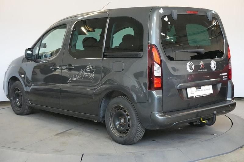 Gebraucht Peugeot TePee 99 PS (72 kW) 2018 Grau Van / Kleinbus