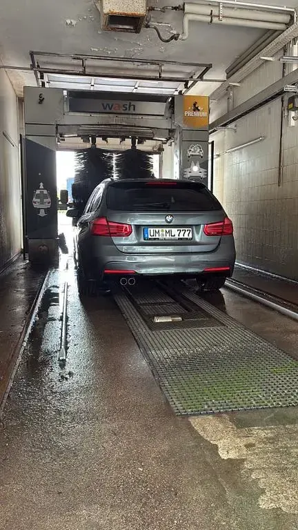 Gebraucht BMW 320 M Sport 190 PS (139 kW) 2016 Grau Kombi