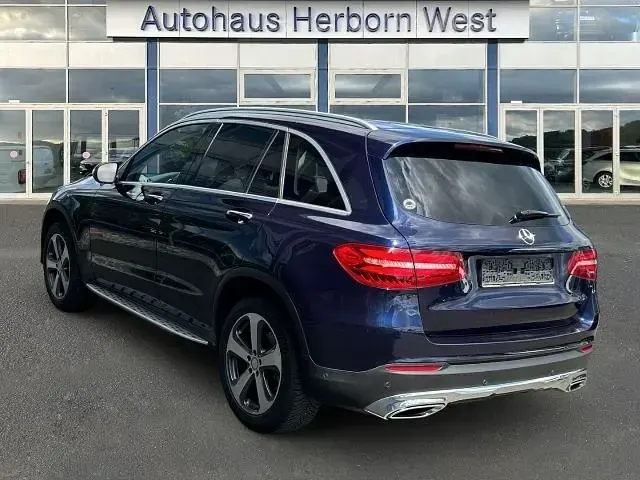 Gebraucht Mercedes GLC300 245 PS (180 kW) 2018 Blau SUV