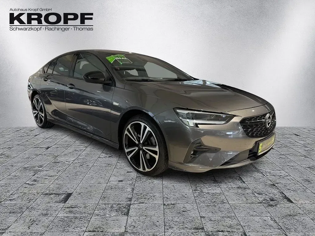 Gebraucht Opel Insignia Sport 174 PS (127 kW) 2022 Mondstein grau/e:vulkan grau Limousine