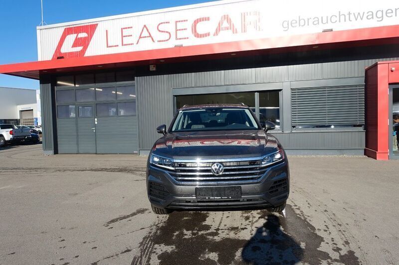 Grau Gebraucht 2019 VW Touareg SUV | 29.988 € (Fairer Preis) - Bild 1/4