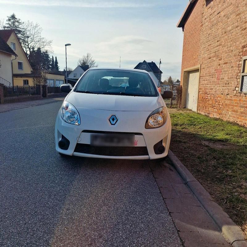 Second-hand Renault Twingo 75 CP (55 kW) 2011 Alb Hatchback