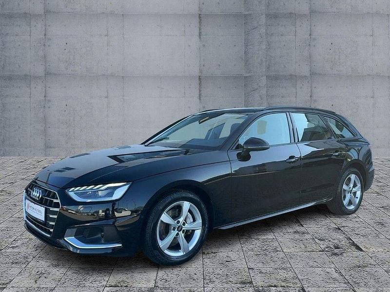 Gebraucht Audi A4 Advanced 204 PS (150 kW) 2022 Brillantschwarz Kombi