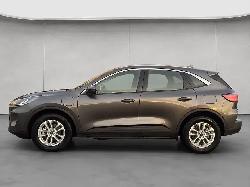 Gebraucht Ford Kuga Titanium 224 PS (164 kW) 2022 Grau SUV