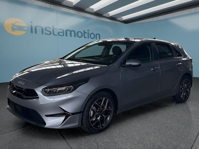 Silber Neu 2025 Kia Ceed Spirit Kleinwagen | 31.649 € - Bild 1/4