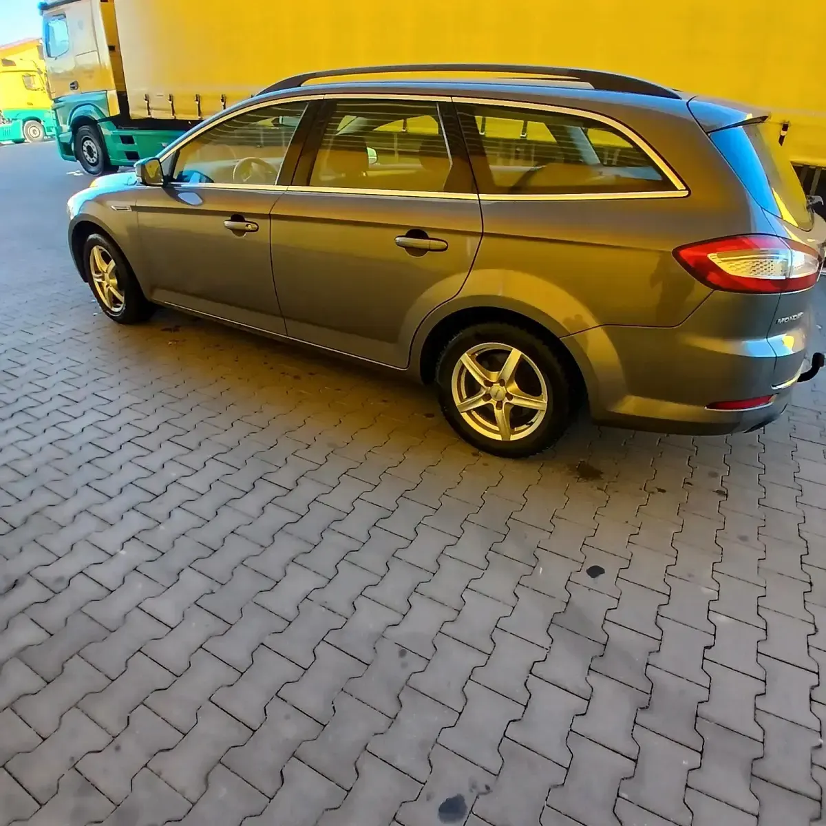 Gebraucht Ford Mondeo 160 PS (117 kW) 2012 Kombi