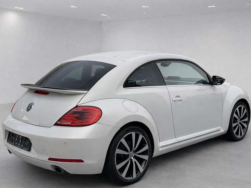 Gebraucht VW Beetle Sport 200 PS (147 kW) 2013 Oryxweiß perlmutteffekt Kleinwagen
