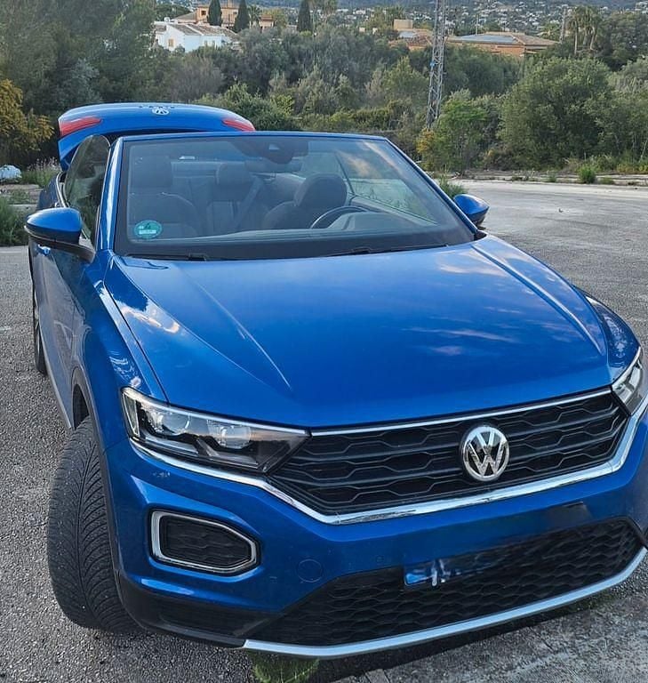 Blau Gebraucht 2020 VW T-Roc Cabriolet Cabrio | 22.999 € (Guter Preis) - Bild 1/4