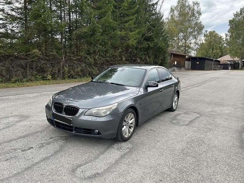 Gebraucht BMW 530 231 PS (169 kW) 2004 Limousine