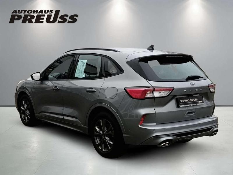 Gebraucht Ford Kuga ST-Line 120 PS (88 kW) 2023 Solarsilber (silber) SUV