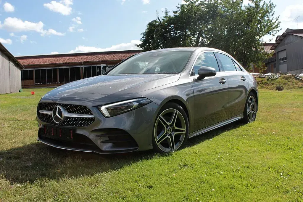 Gebraucht Mercedes A220 AMG line 190 PS (139 kW) 2022 Grau Limousine