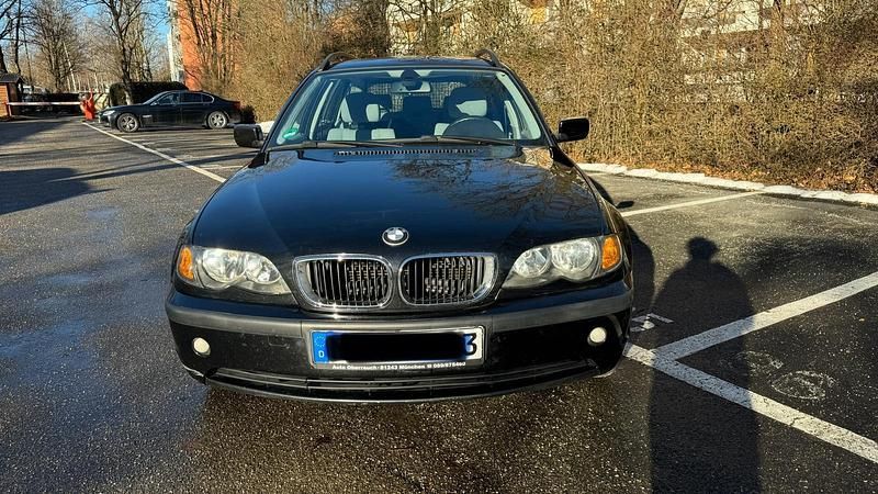 Gebraucht BMW 318 143 PS (105 kW) 2005 Schwarz Kombi
