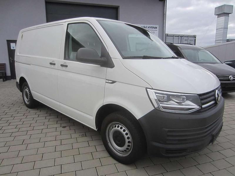 Gebraucht VW Transporter 102 PS (75 kW) 2019 Candyweiß Van