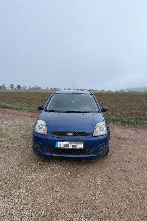 Blau Gebraucht 2007 Ford Fiesta Fun X Limousine | 1.800 € (Fairer Preis) - Bild 1/4