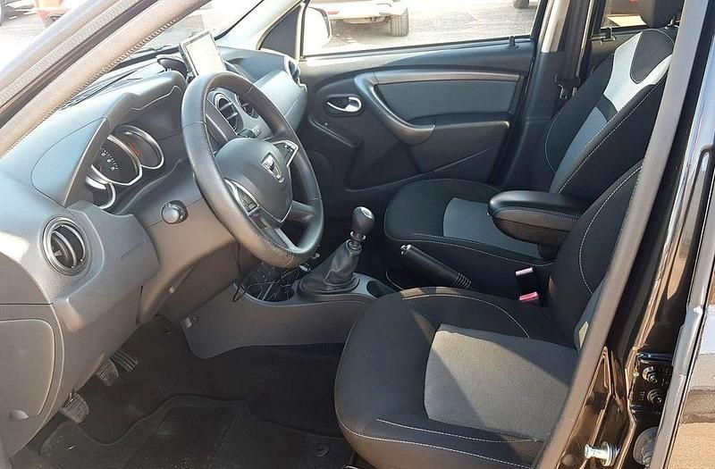 Gebraucht Dacia Duster Lauréate 125 PS (91 kW) 2017 Braun SUV