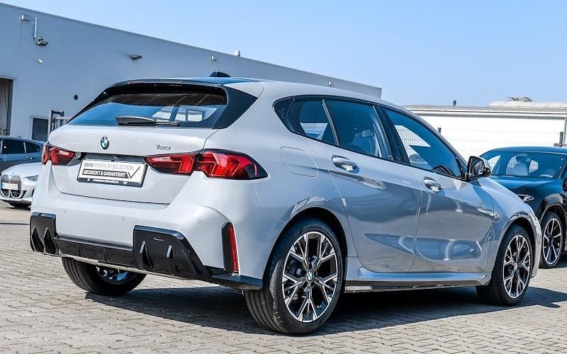 Gebraucht BMW 120 Shadowline 170 PS (125 kW) 2025 Grau Kleinwagen